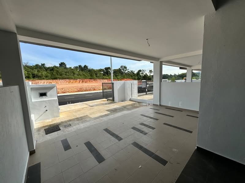 1-storey Terraced House for Sale in Kampung Jenderam Hilir (Dengkil) - Ahmad Fadlee - Exterior - PropertyGuru.com.my
