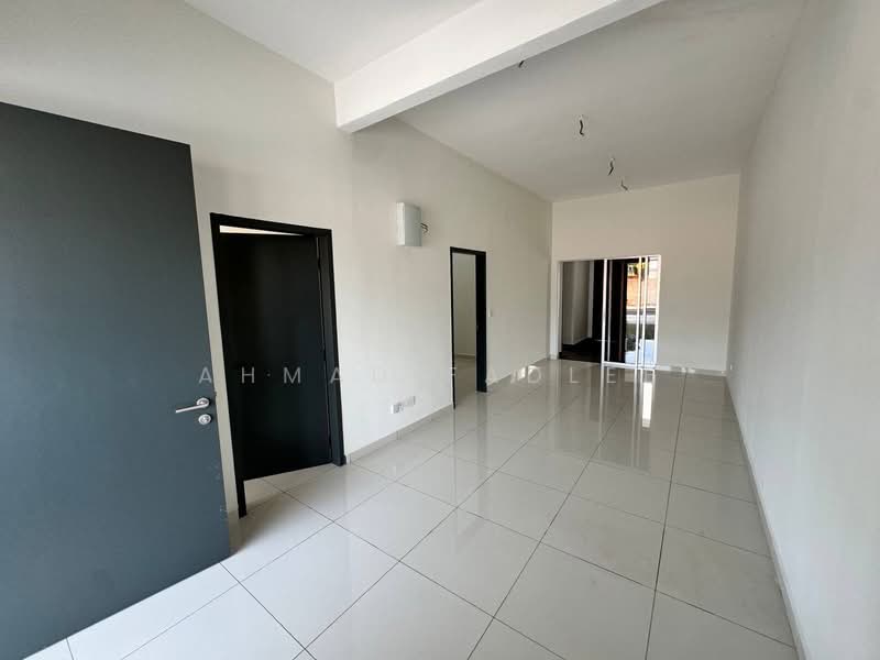 1-storey Terraced House for Sale in Kampung Jenderam Hilir (Dengkil) - Ahmad Fadlee - PropertyGuru.com.my