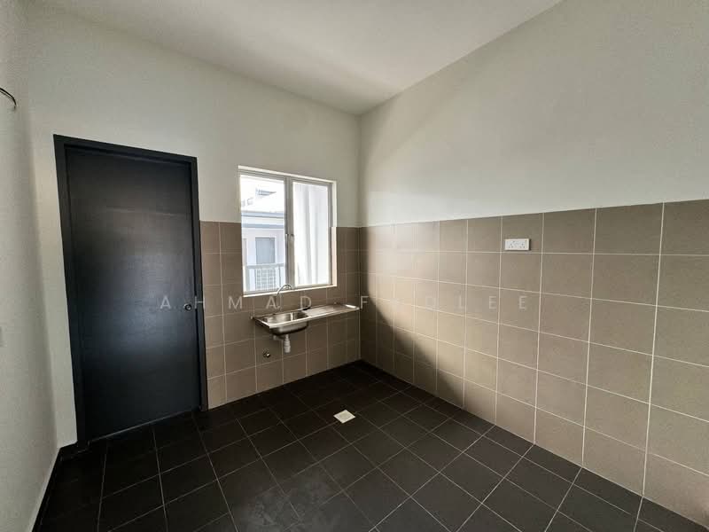 1-storey Terraced House for Sale in Kampung Jenderam Hilir (Dengkil) - Ahmad Fadlee - PropertyGuru.com.my