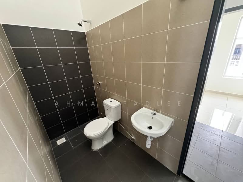 1-storey Terraced House for Sale in Kampung Jenderam Hilir (Dengkil) - Ahmad Fadlee - PropertyGuru.com.my