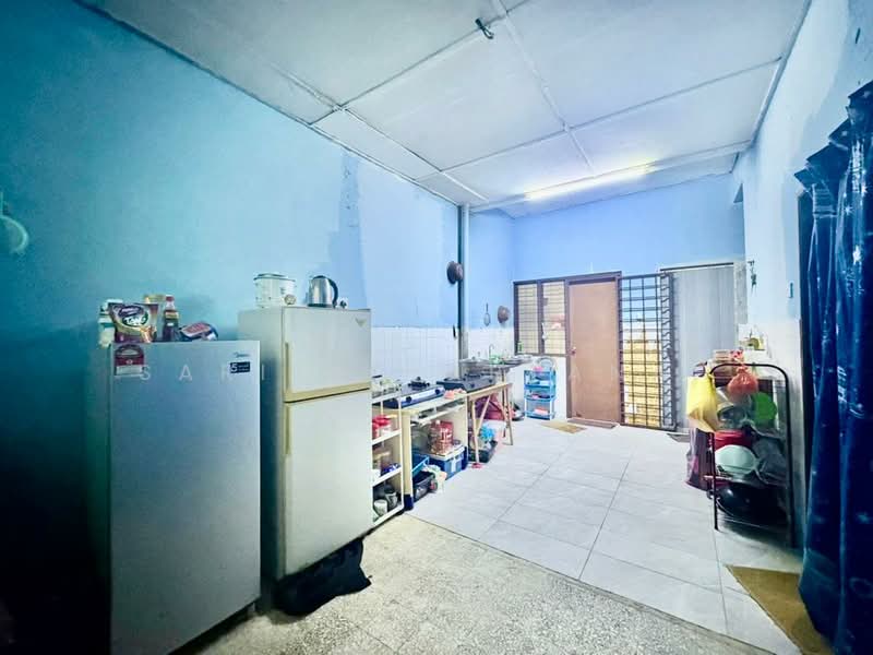 Rumah Teres 1 Tingkat untuk Dijual di Taman Sri Muda (Shah Alam) - Sariza Hartanah - Kitchen - PropertyGuru.com.my