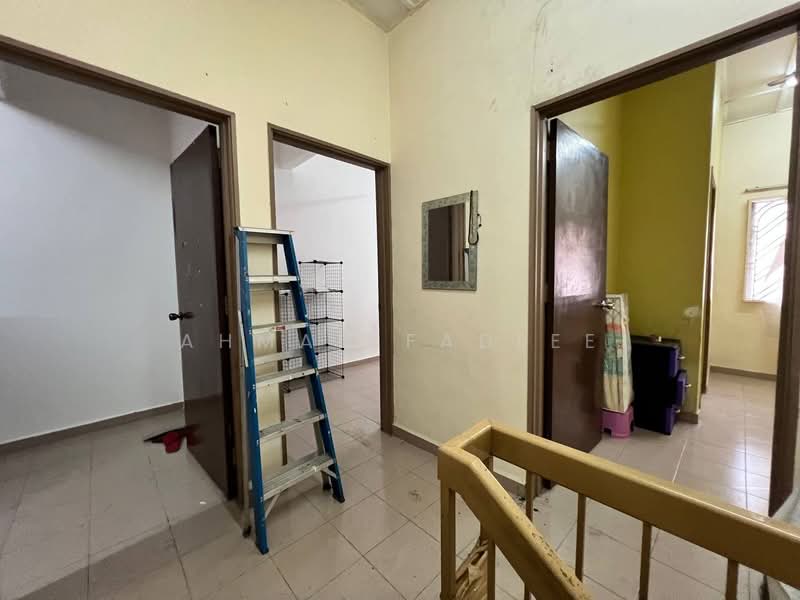 Rumah Teres 2 Tingkat untuk Dijual di Taman Desa Serdang (Seri Kembangan) - Ahmad Fadlee - Interior - PropertyGuru.com.my