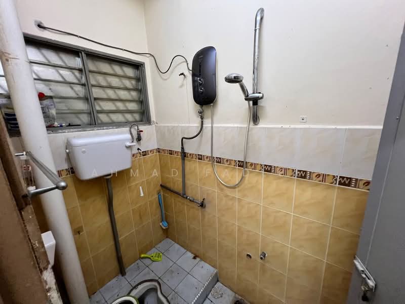 Rumah Teres 2 Tingkat untuk Dijual di Taman Desa Serdang (Seri Kembangan) - Ahmad Fadlee - PropertyGuru.com.my