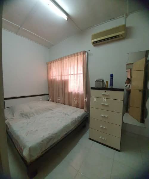 2-storey Terraced House for Rent in Taman Sri Amar (Johor Bahru) - Eve Chan - Bedroom - PropertyGuru.com.my