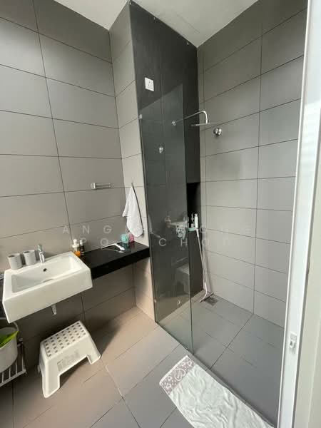 Townhouse for Sale in 16 Sierra (Puchong) - Angie Wong Poh Choo - Bathroom - PropertyGuru.com.my