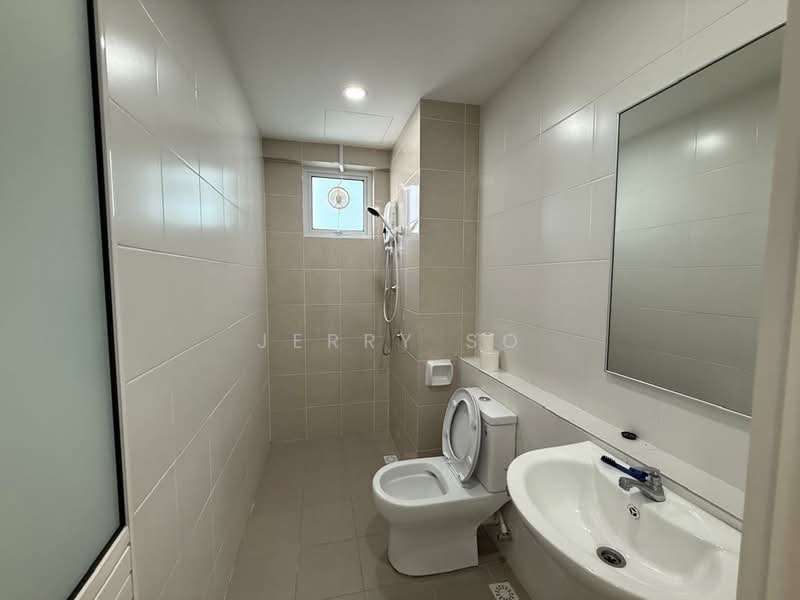 Kondominium untuk Disewa di Havana Beach Residences - Jerry So - Bathroom - PropertyGuru.com.my