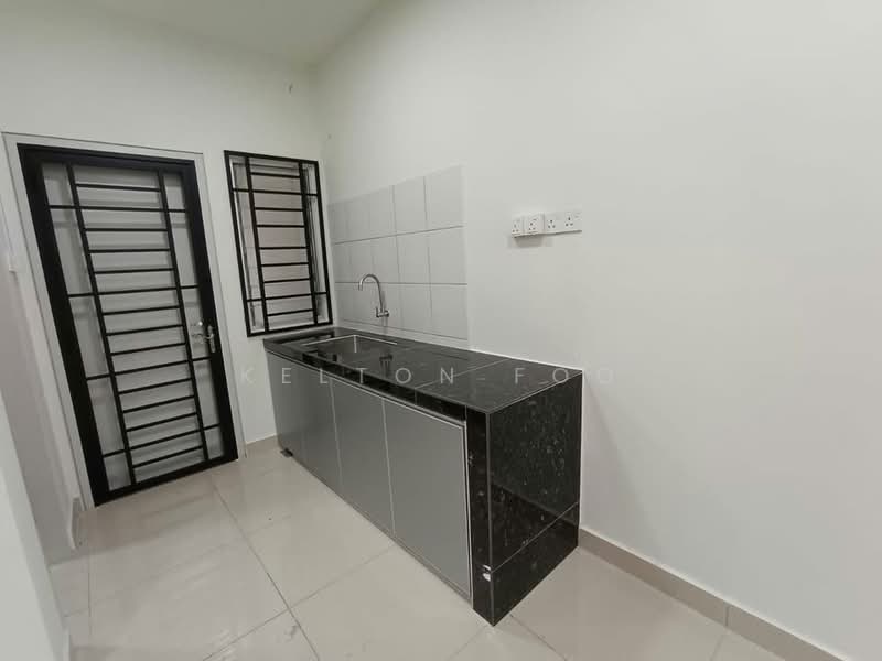 Rumah Teres 2 Tingkat untuk Disewa di Taman Kundang Jaya (Rawang) - Kelton Foo - Kitchen - PropertyGuru.com.my
