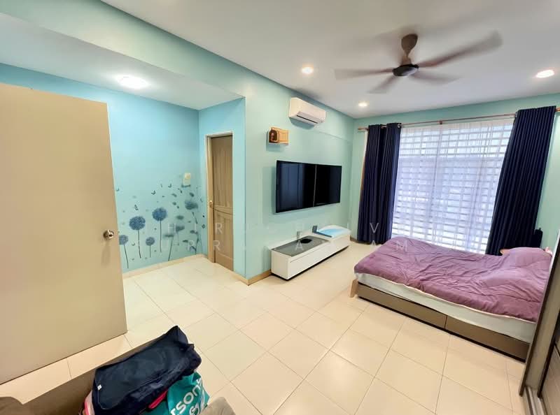 Rumah Teres 2 Tingkat untuk Dijual di Klang (Selangor) - Thiruchelvi Supramaniam - Living Room - PropertyGuru.com.my