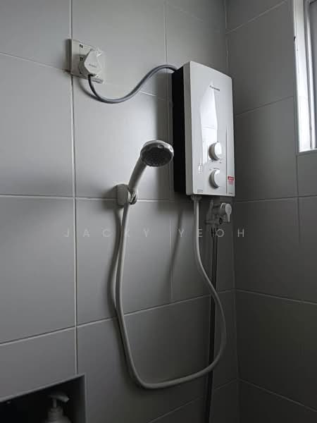 Kondominium untuk Dijual di Casa Utopia - Jacky Yeoh - Bathroom - PropertyGuru.com.my