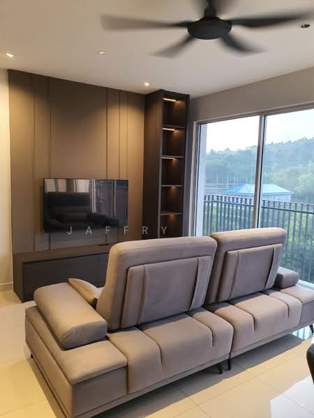 Kondominium untuk Dijual di Emerald Hill - Jaffry Tue - Living Room - PropertyGuru.com.my