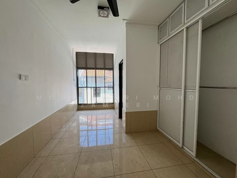 2-storey Terraced House for Sale in Bukit Jelutong (Shah Alam) - Mohd Zakri Mohd Zamberi - Interior - PropertyGuru.com.my