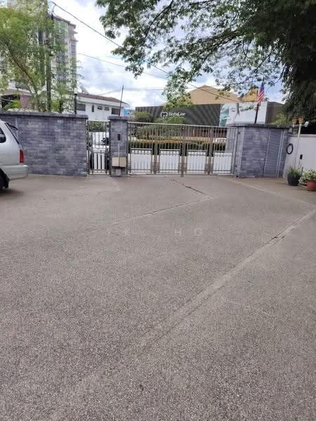 Bungalow House for Sale in Taman Ampang Utama (Ampang) - YK. Ho - Exterior - PropertyGuru.com.my