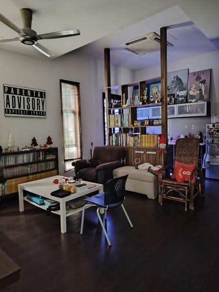 Bungalow House for Sale in Taman Ampang Utama (Ampang) - YK. Ho - Living Room - PropertyGuru.com.my