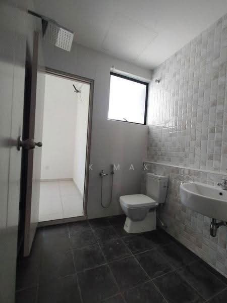 Bungalow House untuk Dijual di Panorama Lapangan Perdana (Ipoh) - Ck Max - Bathroom - PropertyGuru.com.my