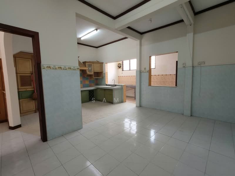 2.5-storey Terraced House for Sale in Taman Menglembu Impiana Adril (Menglembu) - Sam . - PropertyGuru.com.my