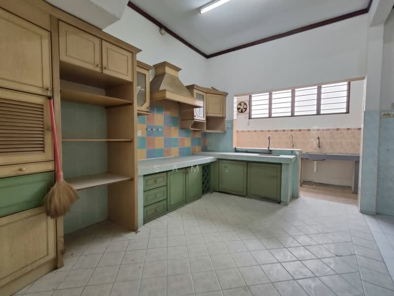 2.5-storey Terraced House for Sale in Taman Menglembu Impiana Adril (Menglembu) - Sam . - PropertyGuru.com.my