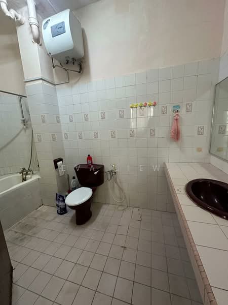 Condominium for Sale at Villamas - Eva Liew - Bathroom - PropertyGuru.com.my