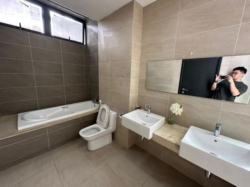 3-storey Terraced House for Sale in Taman Melawati (Ulu Kelang) - YK. Ho - Bathroom - PropertyGuru.com.my