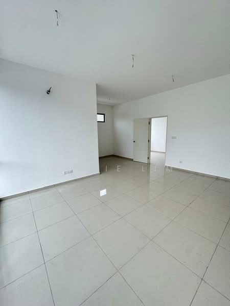 2-storey Terraced House for Sale in Taman Desa Tebrau (Tebrau) - Nellie Lim - Living Room - PropertyGuru.com.my