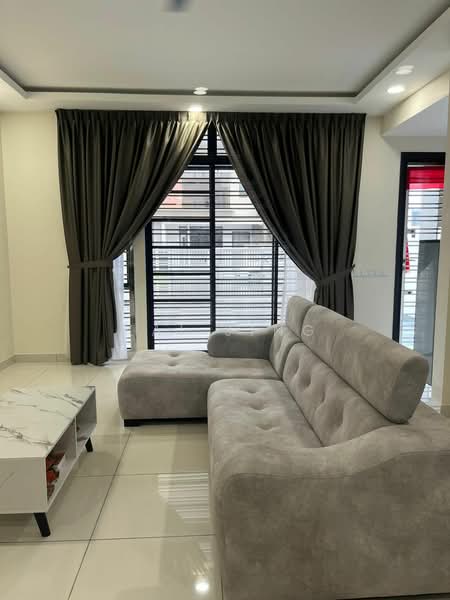 2-storey Terraced House for Rent in Johor Bahru (Johor) - Kai Jing - Living Room - PropertyGuru.com.my