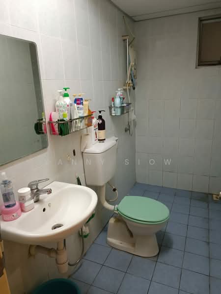 Kondominium untuk Dijual di Wangsa Metroview - Yanny Siow - Bathroom - PropertyGuru.com.my