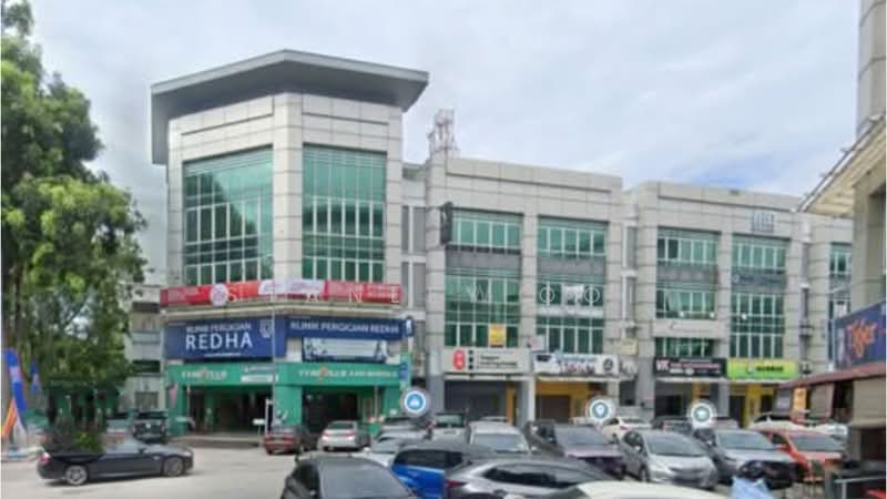 Shop / Office for Sale in Bandar Puteri Puchong (Puchong) - Stanley Ooi - Exterior - PropertyGuru.com.my