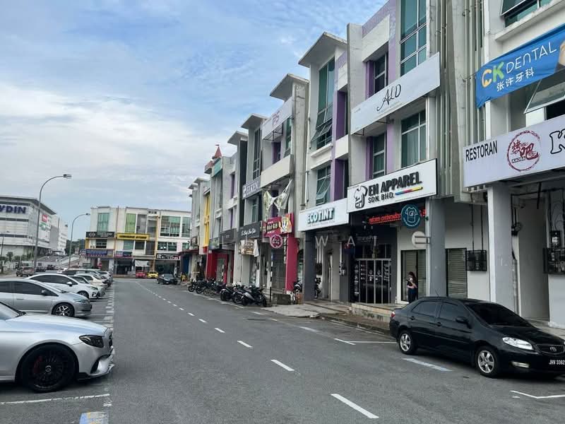 Retail Space for Sale in Taman Mutiara Mas (Skudai) - Kelly Wai - Exterior - PropertyGuru.com.my