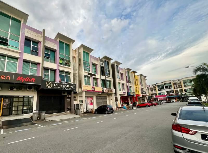 Retail Space for Sale in Taman Mutiara Mas (Skudai) - Kelly Wai - Exterior - PropertyGuru.com.my