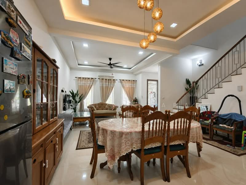 Terraced House for Rent in Cyberjaya (Selangor) - NoraFizah Gapar - Living Room - PropertyGuru.com.my