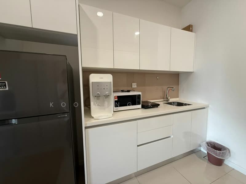 Servis Apartment untuk Disewa di Residential Suites @ HighPark - Koo Ying Kang - Kitchen - PropertyGuru.com.my