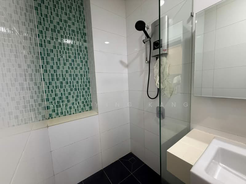 Servis Apartment untuk Disewa di Residential Suites @ HighPark - Koo Ying Kang - Bathroom - PropertyGuru.com.my