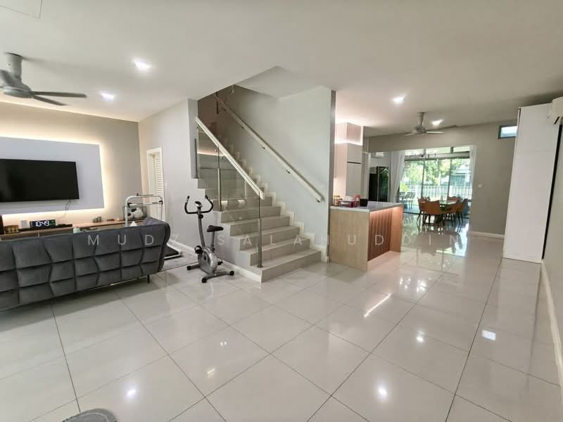 2-storey Terraced House for Sale in Setia Eco Glades (Cyberjaya) - Mudz Salahuddin - Living Room - PropertyGuru.com.my
