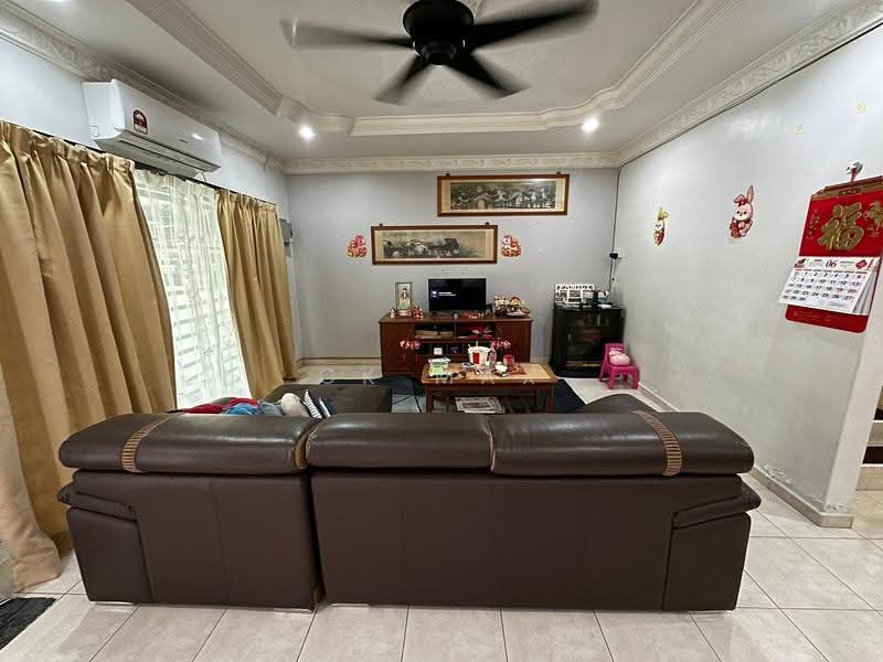 2-storey Terraced House for Sale in Taman Rapat Permai (Ipoh) - Ck Max - Living Room - PropertyGuru.com.my