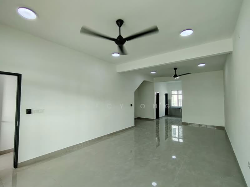 2-storey Terraced House for Rent in Bandar Dato Onn (Tebrau) - Tracy Ong - Living Room - PropertyGuru.com.my