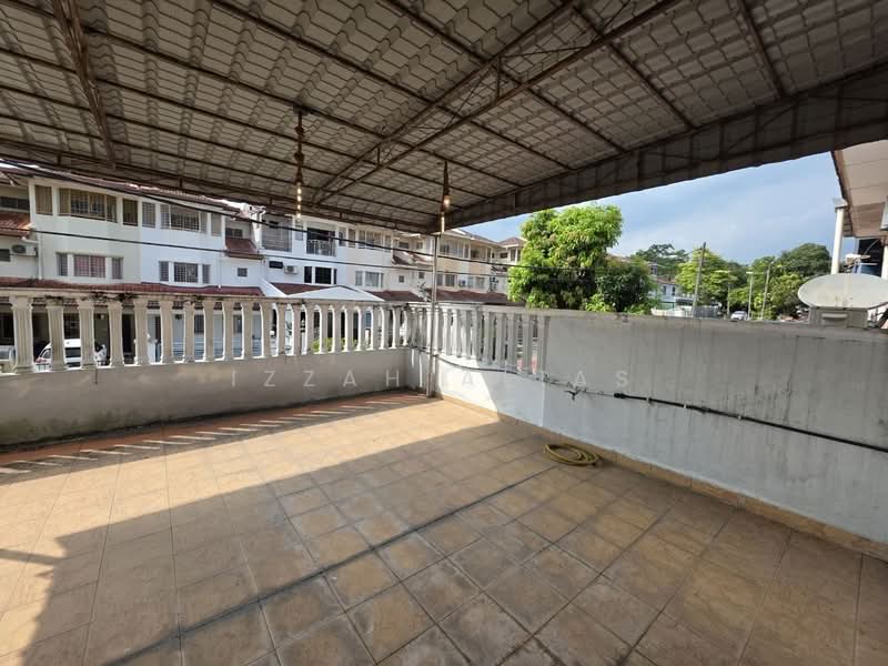 Rumah Teres 2 Tingkat untuk Dijual di Bandar Putra Permai (Seri Kembangan) - Izzah Alias - PropertyGuru.com.my
