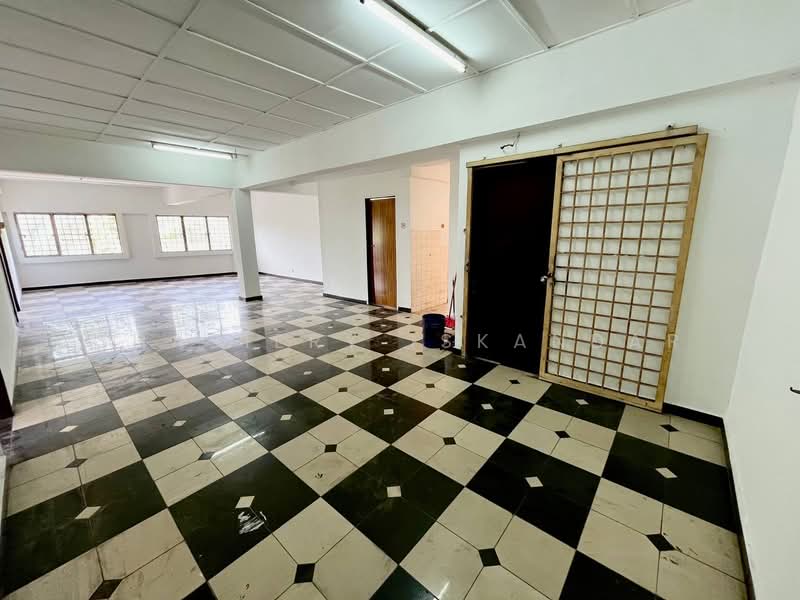 Shop / Office for Sale in Ukay Perdana (Ulu Kelang) - Shaziery Iskandar - Interior - PropertyGuru.com.my