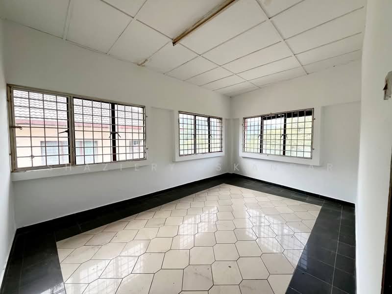 Shop / Office for Sale in Ukay Perdana (Ulu Kelang) - Shaziery Iskandar - Interior - PropertyGuru.com.my