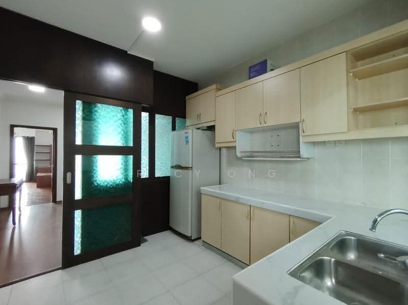 Pangsapuri untuk Disewa di Molek Pine 1 - Tracy Ong - Kitchen - PropertyGuru.com.my