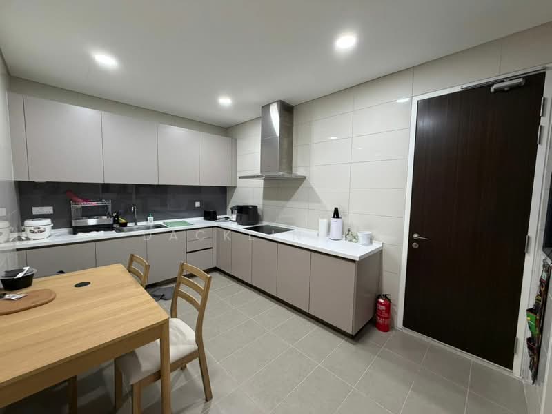 Kondominium untuk Dijual di Setia Sky Seputeh - Dacklin Lee - Kitchen - PropertyGuru.com.my