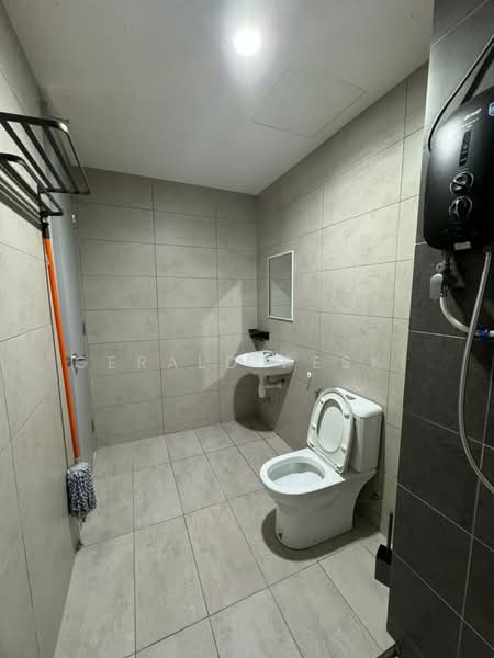 Service Residence for Rent at Luminari - Gerald Peski - Bathroom - PropertyGuru.com.my