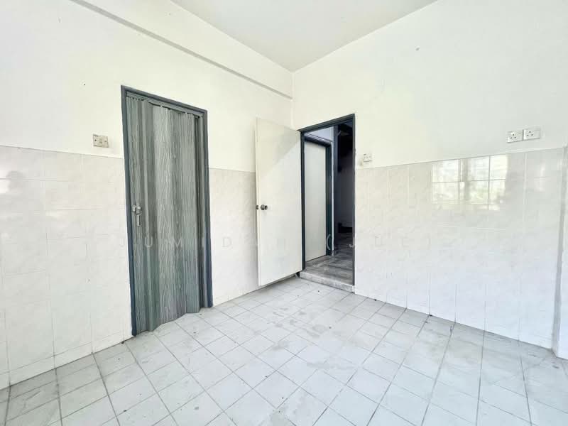 Rumah Teres 2 Tingkat untuk Dijual di Saujana Utama (Selangor) - JUMIDAH (JUE) - Interior - PropertyGuru.com.my