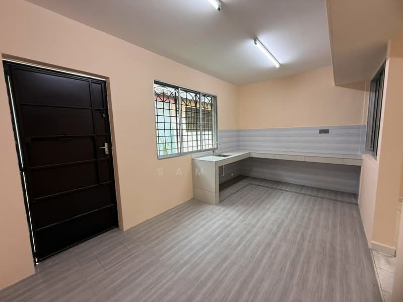 Rumah Bandar untuk Dijual di Taman Pengkalan Barat (Ipoh) - Sam . - Kitchen - PropertyGuru.com.my