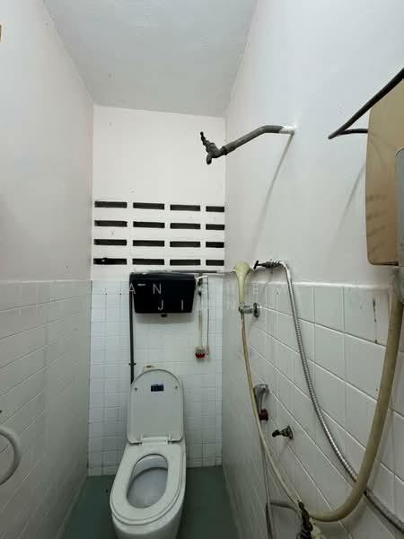 2-storey Terraced House for Sale in Taman Cheras (Cheras) - Tan Chew Jiun - Bathroom - PropertyGuru.com.my