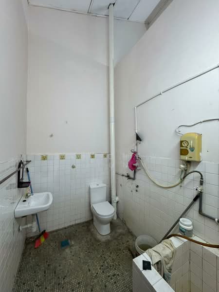 2-storey Terraced House for Sale in Taman Cheras (Cheras) - Tan Chew Jiun - Bathroom - PropertyGuru.com.my