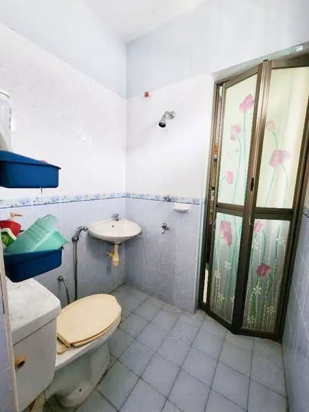 2-storey Terraced House for Sale in Taman Mutiara Rini (Skudai) - Azlan Ismail aiproperty - Bathroom - PropertyGuru.com.my