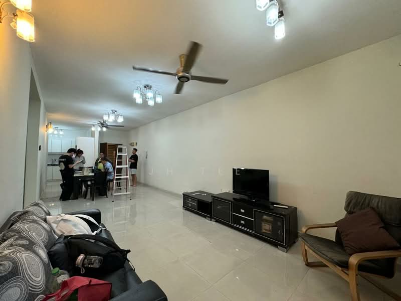 Kondominium untuk Disewa di Cova Suites - JH Tee - Living Room - PropertyGuru.com.my