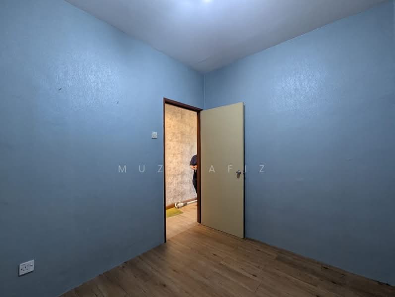 Pangsapuri untuk Dijual di Vista Pinggiran Apartment - Muz Hafiz - PropertyGuru.com.my
