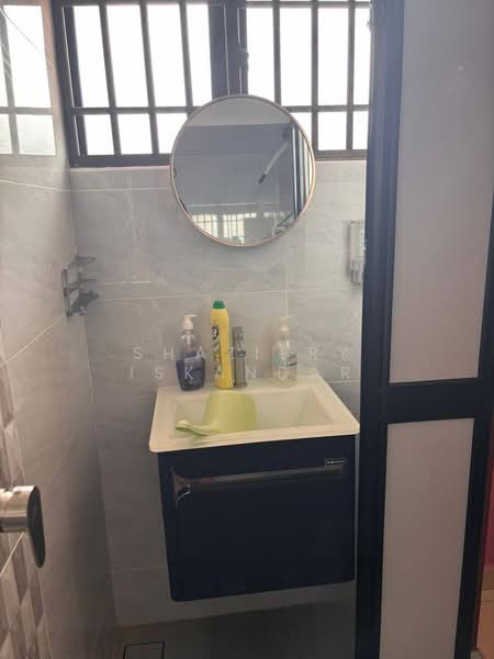 Rumah Teres 2 Tingkat untuk Dijual di Batu Caves (Selangor) - Shaziery Iskandar - Bathroom - PropertyGuru.com.my