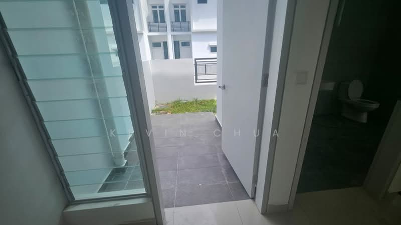 2-storey Terraced House for Rent in Taman Impian Emas (Skudai) - Kevin Chua - Bathroom - PropertyGuru.com.my