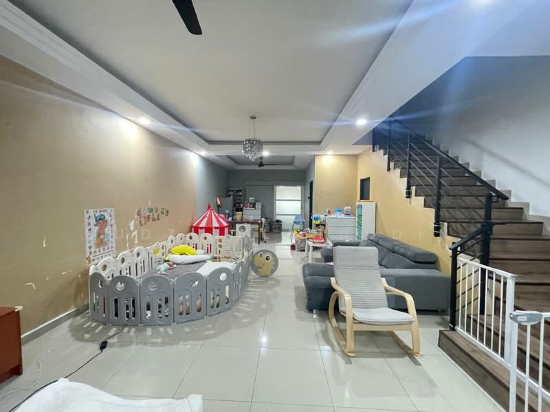 Rumah Teres 2-Tingkat untuk Dijual di Kajang (Selangor) - Mudz Salahuddin - Living Room - PropertyGuru.com.my